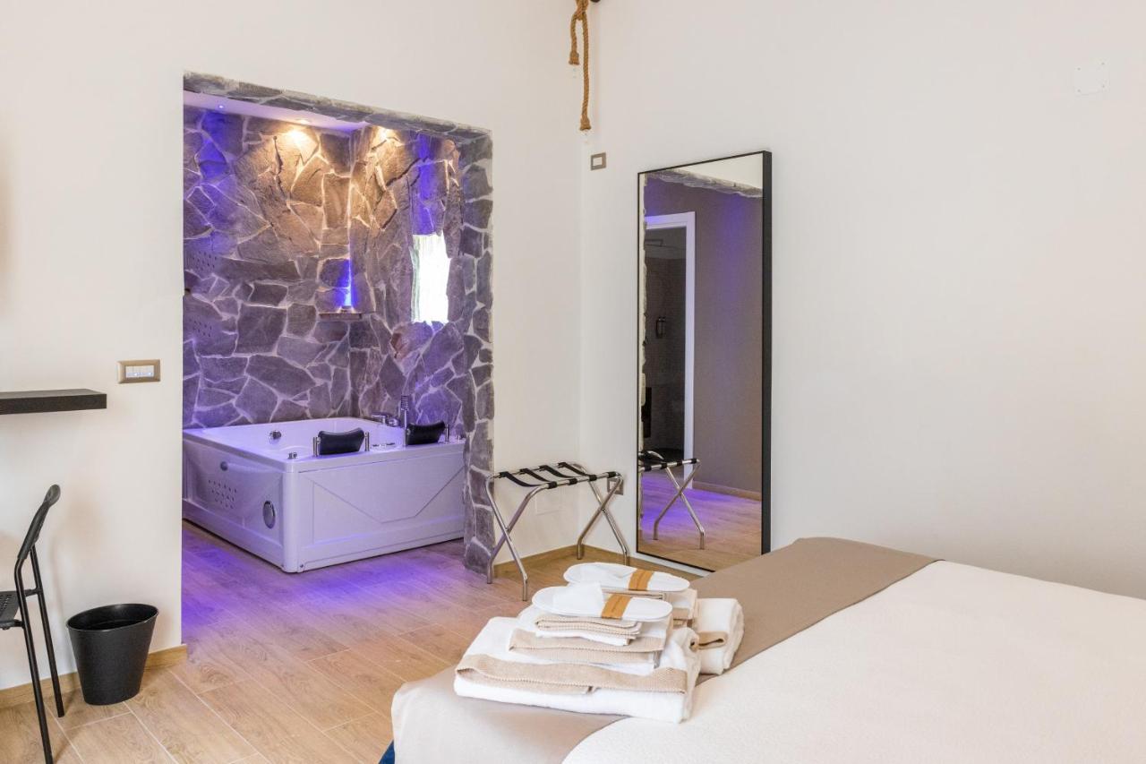 Lovely Rooms - Guest House Suites Triggiano Eksteriør bilde