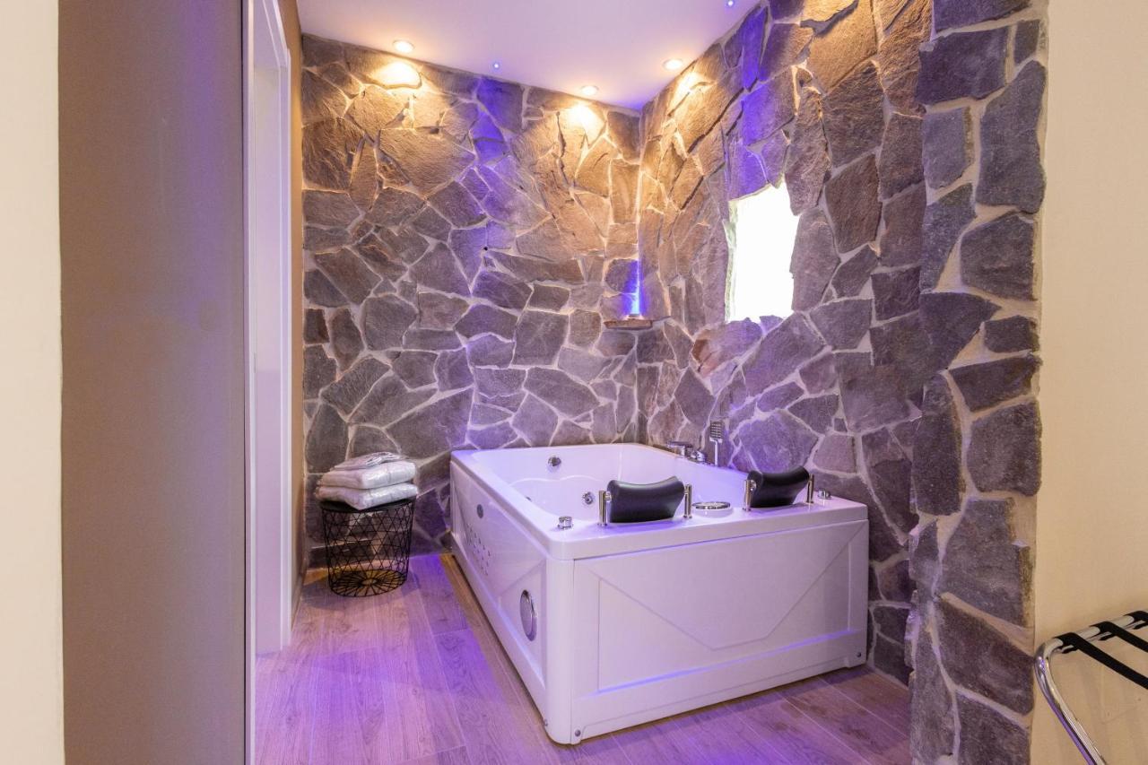 Lovely Rooms - Guest House Suites Triggiano Eksteriør bilde