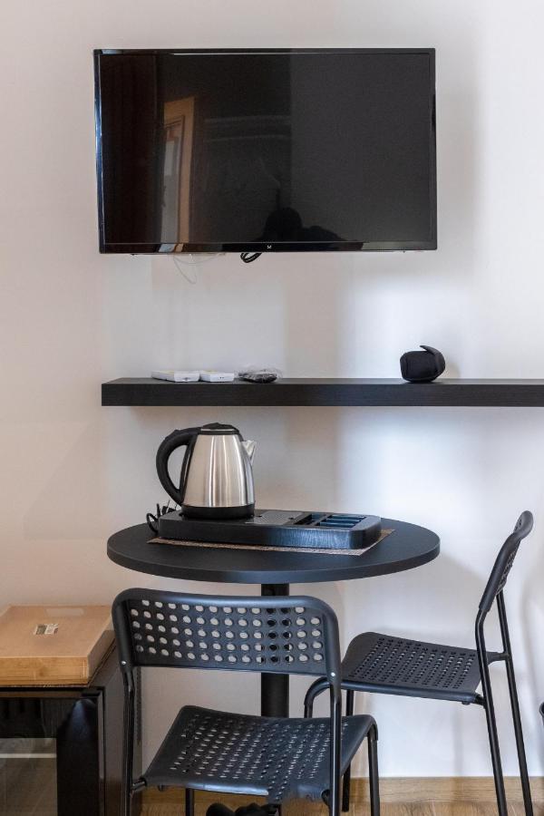 Lovely Rooms - Guest House Suites Triggiano Eksteriør bilde